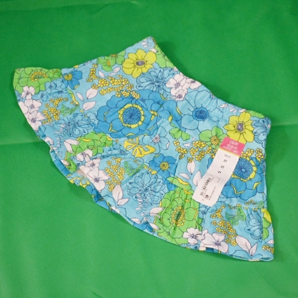 NWT Infant girl's Okie Dokie skirt(2T)